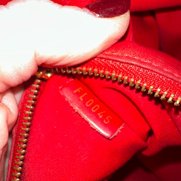 Louis Vuitton Mandara Epi Red shoulder/crossbody bag - Picture 12 of 15